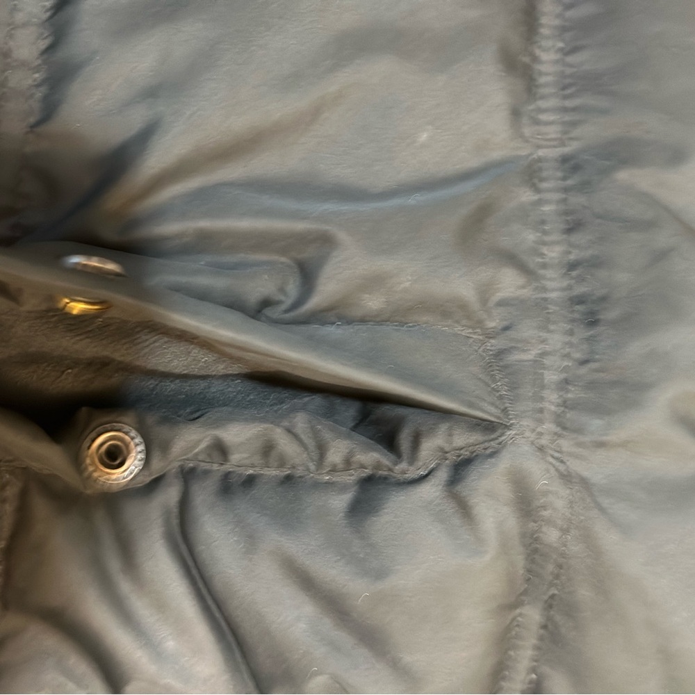 Tommy Hilfiger puffer vest - Picture 4 of 10